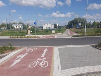 Smíšená  stezka pro chodce a cyklisty Lhota - Štarnov 